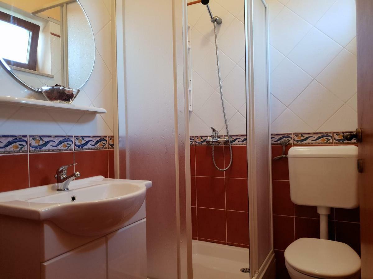 Levanda Apartment Пула Екстериор снимка