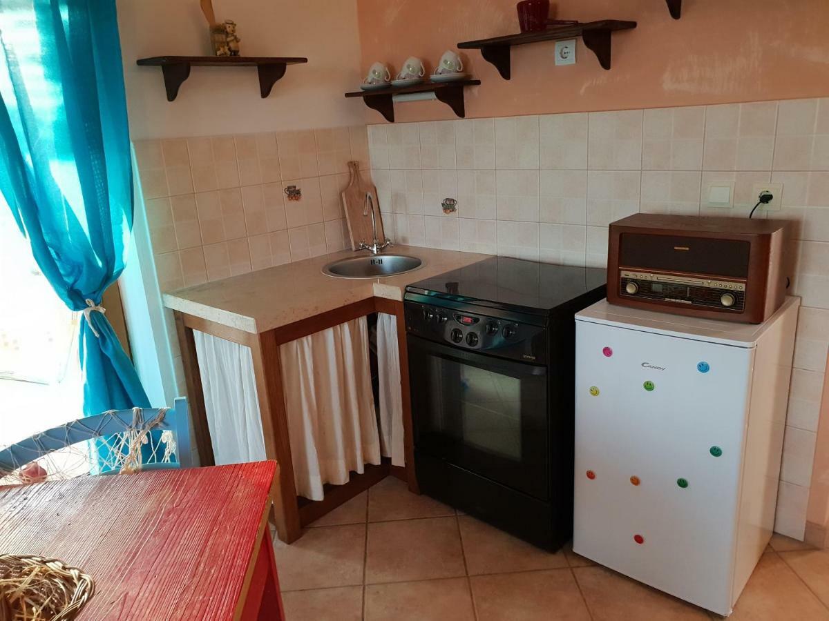 Levanda Apartment Пула Екстериор снимка